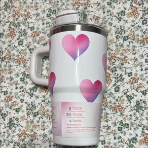 Stanley 2026 Valentine’s Day Heart Tumbler - White 20oz